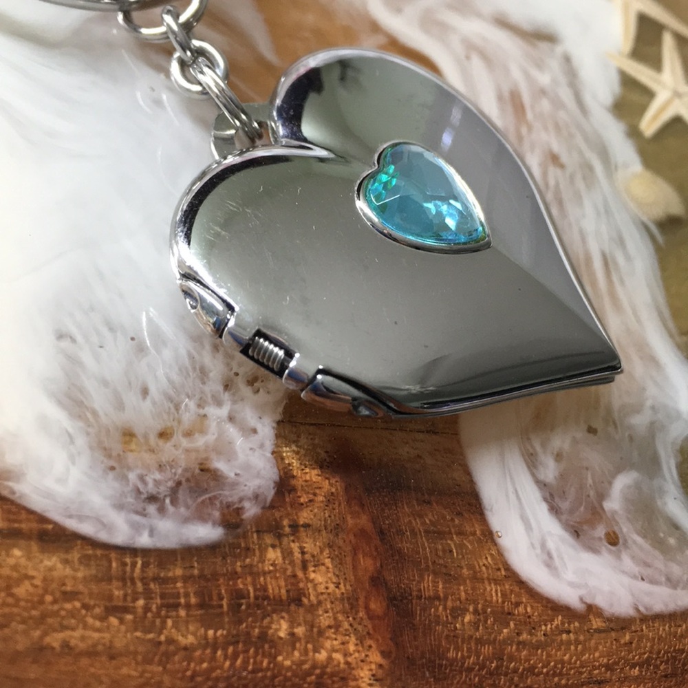 Silvertone Heart Locket U Keychain - image 5